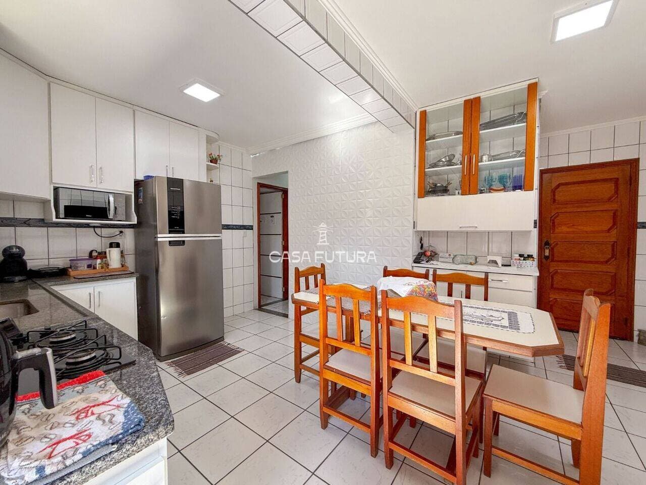 Casa com 2 quartos, 403 m² - foto 9