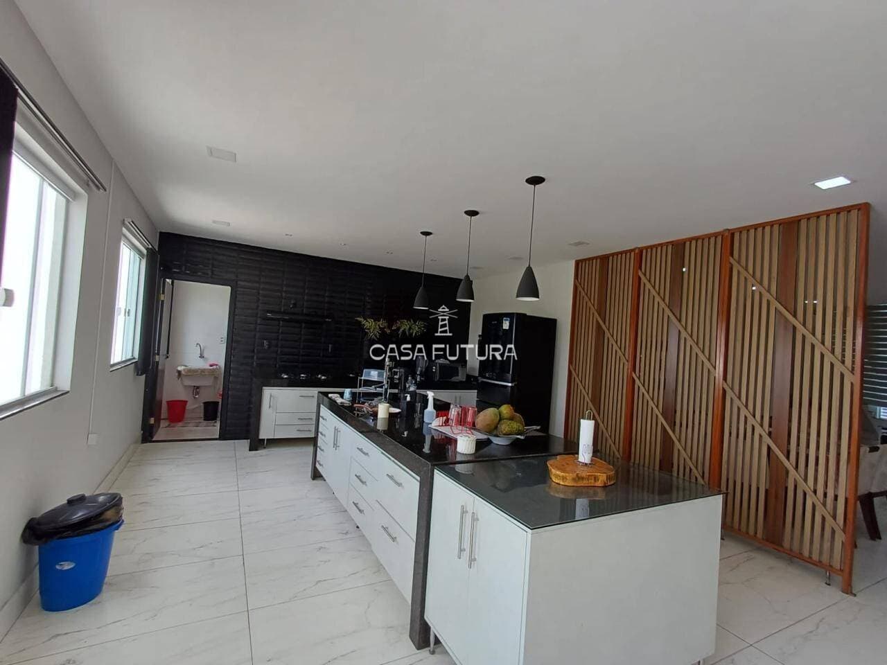 Casa com 4 quartos, 367 m² - foto 8