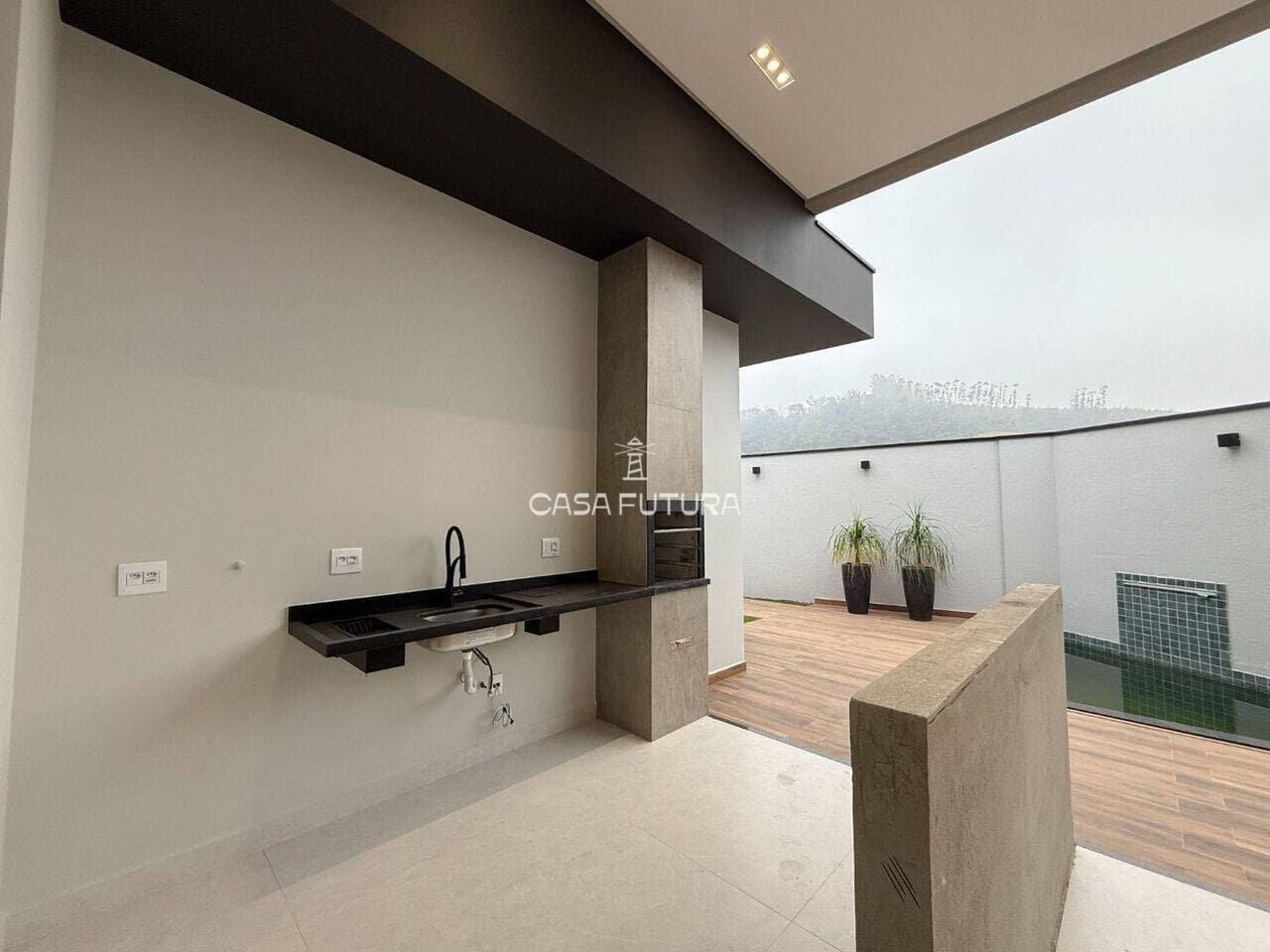 Casa com 3 quartos, 215 m² - foto 6