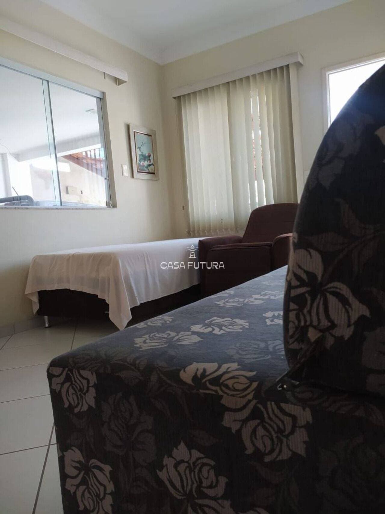 Casa com 4 quartos, 367 m² - foto 6