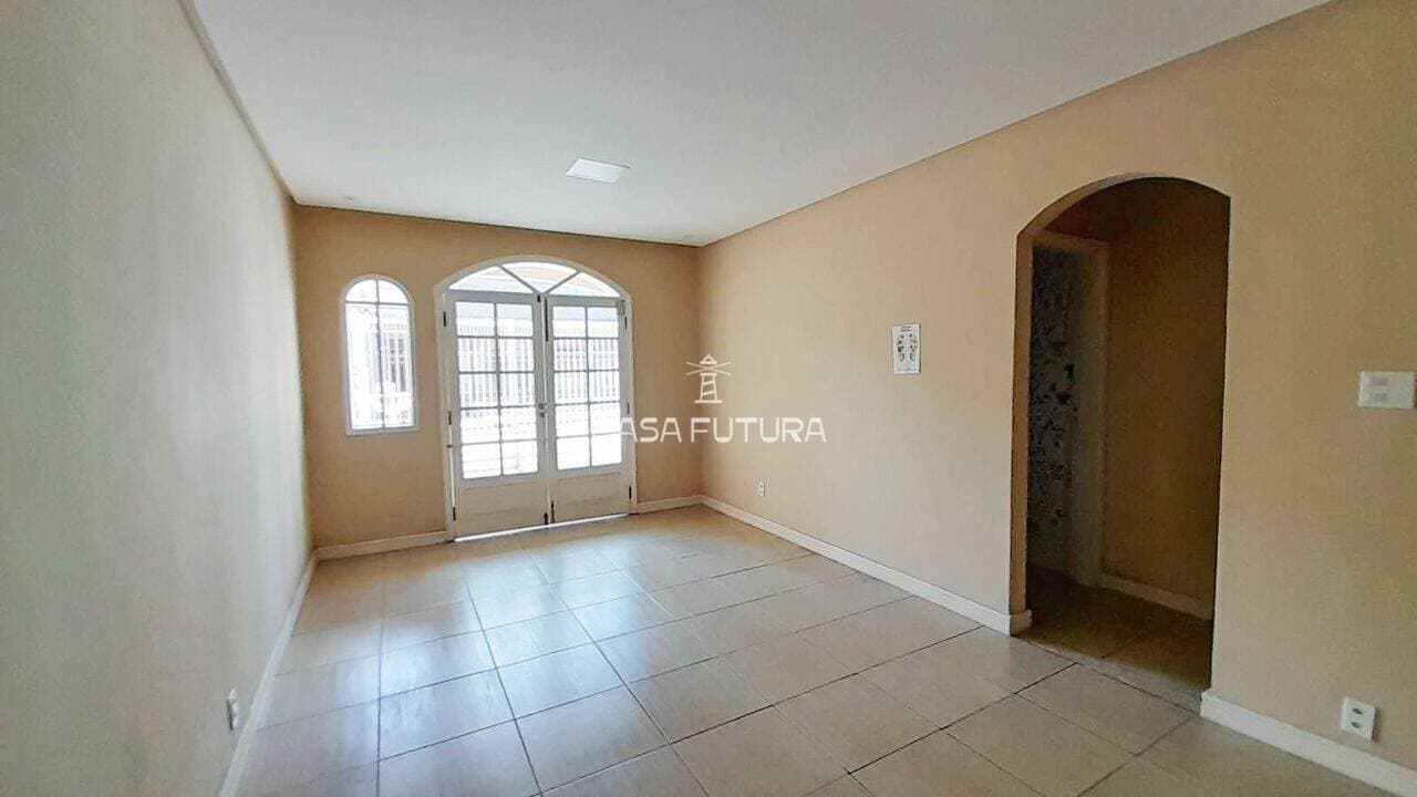 Casa com 3 quartos, 132 m² - foto 8