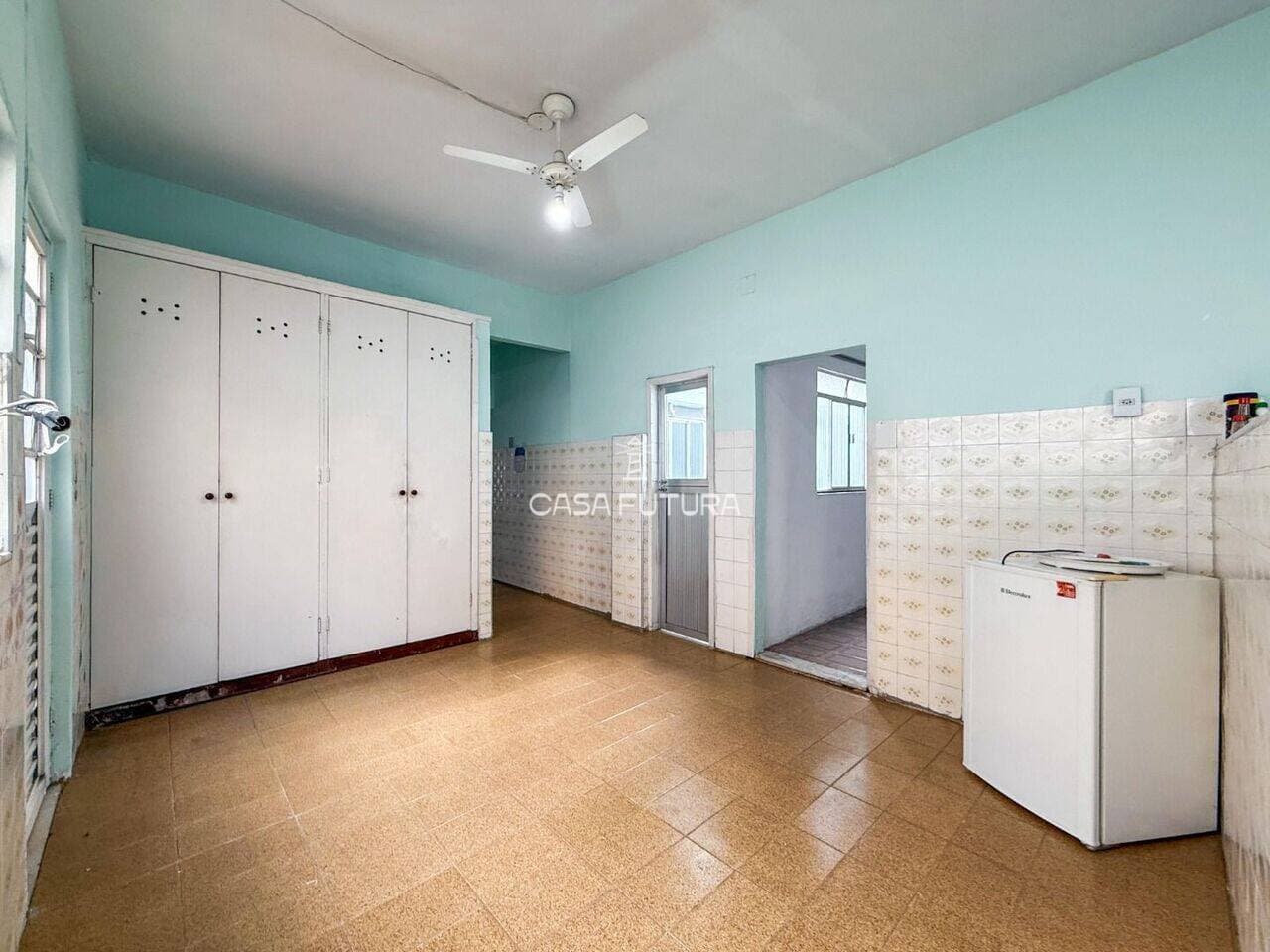 Casa com 4 quartos, 80 m²