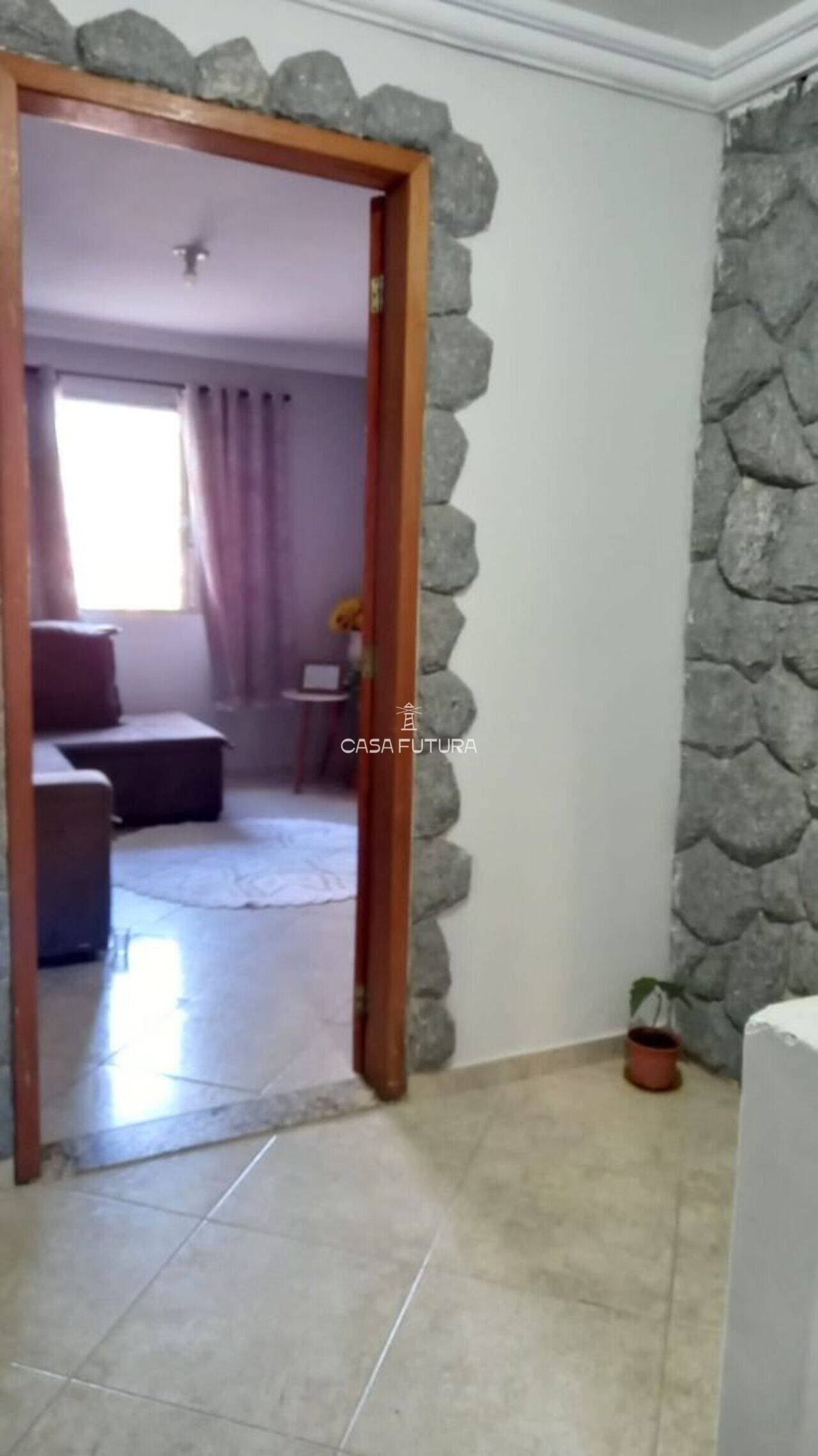 Casa com 6 quartos, 253 m² - foto 6