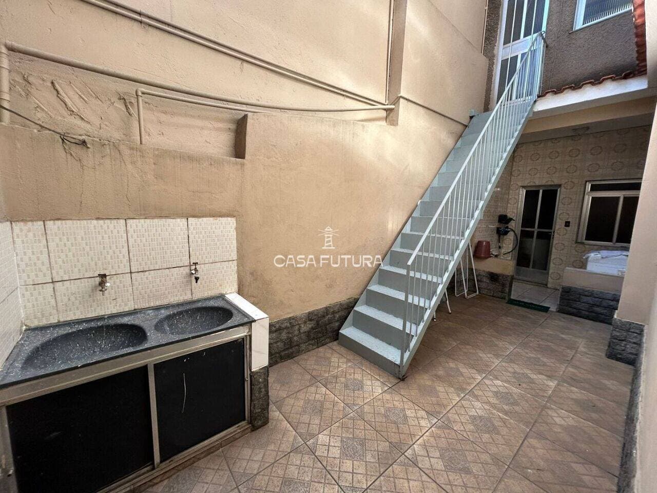 Casa com 4 quartos, 193 m² - foto 5