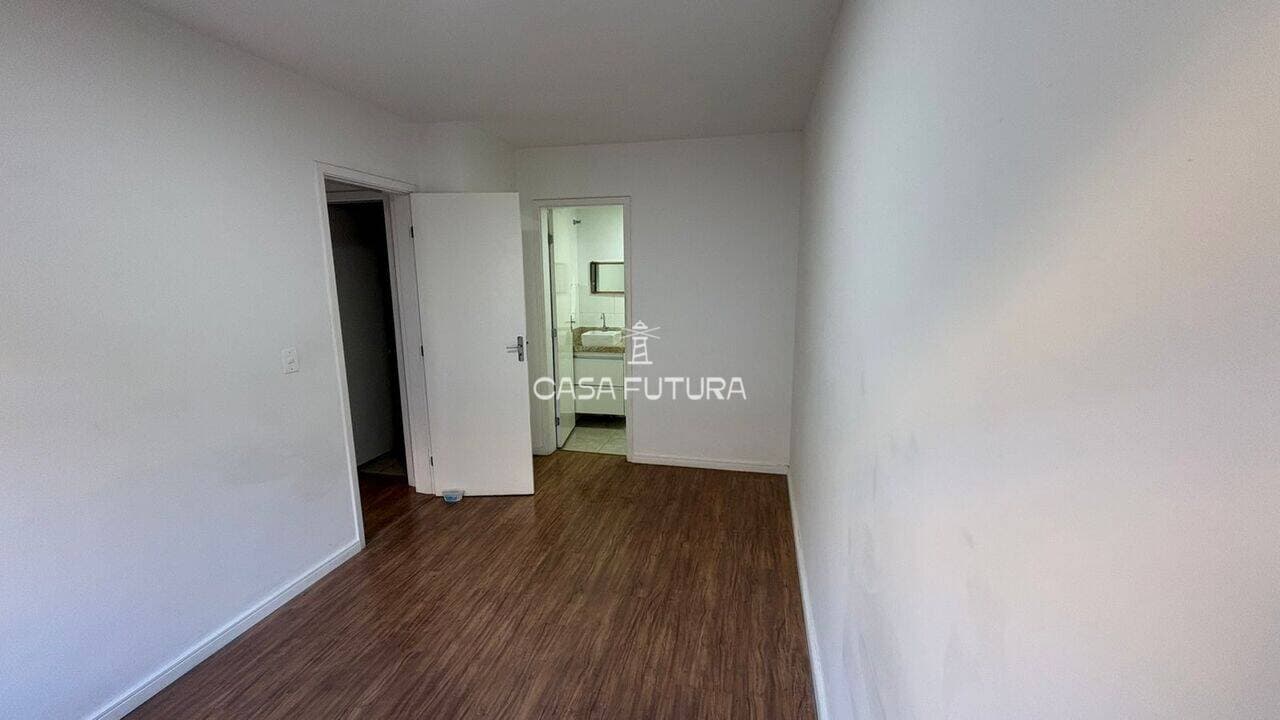Apartamento com 2 quartos, 48 m² - foto 4