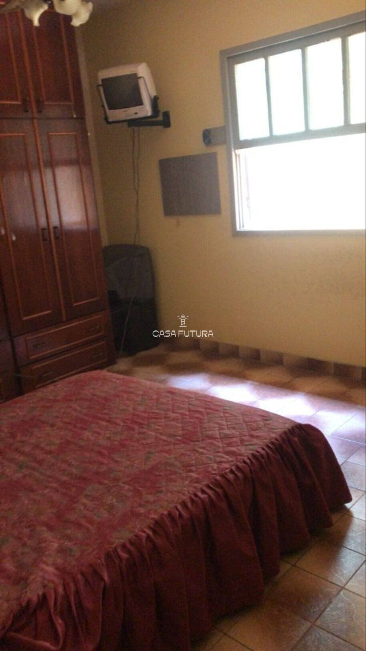 Casa com 4 quartos, 100 m² - foto 9