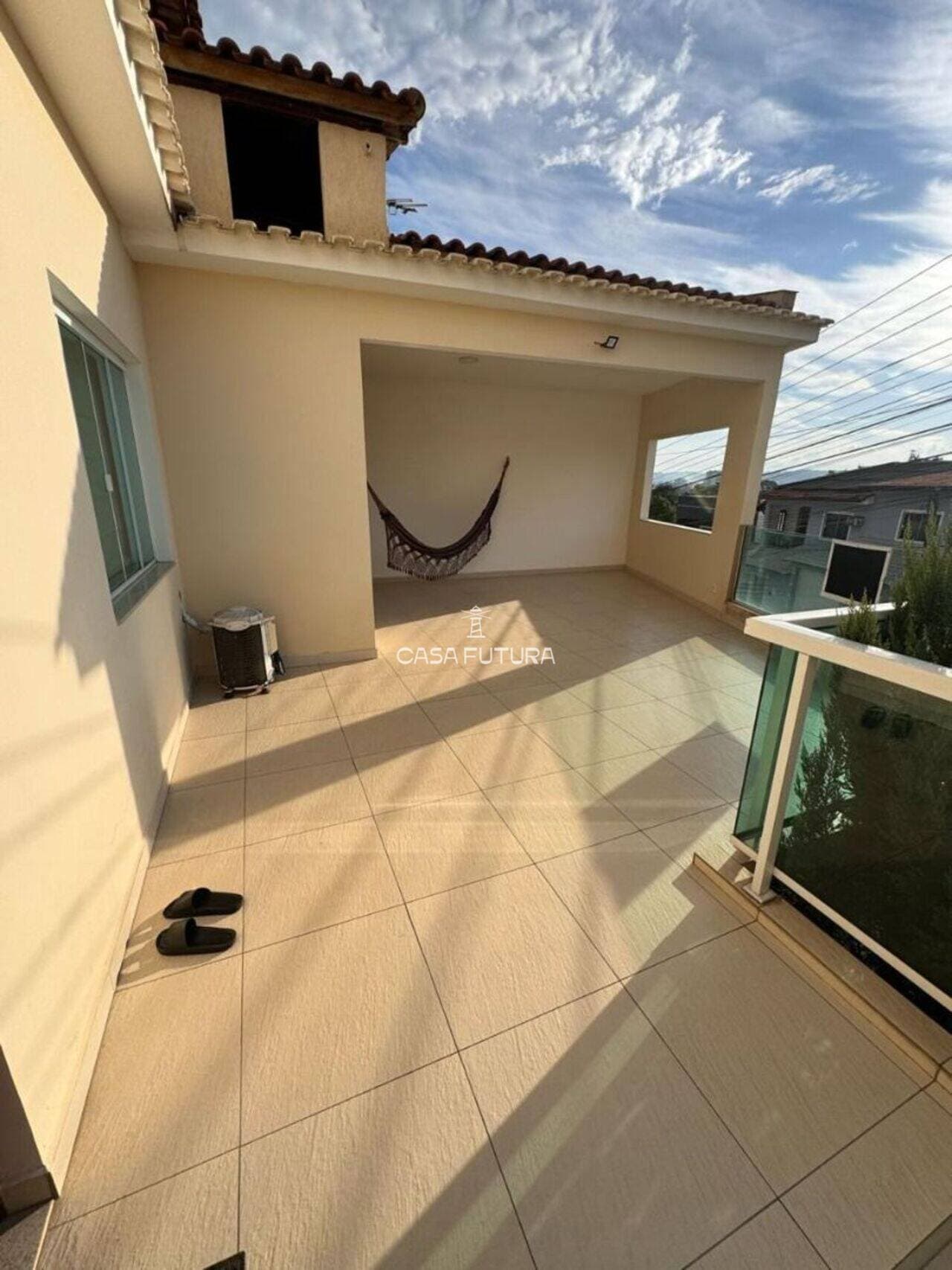 Casa com 9 quartos, 151 m² - foto 2