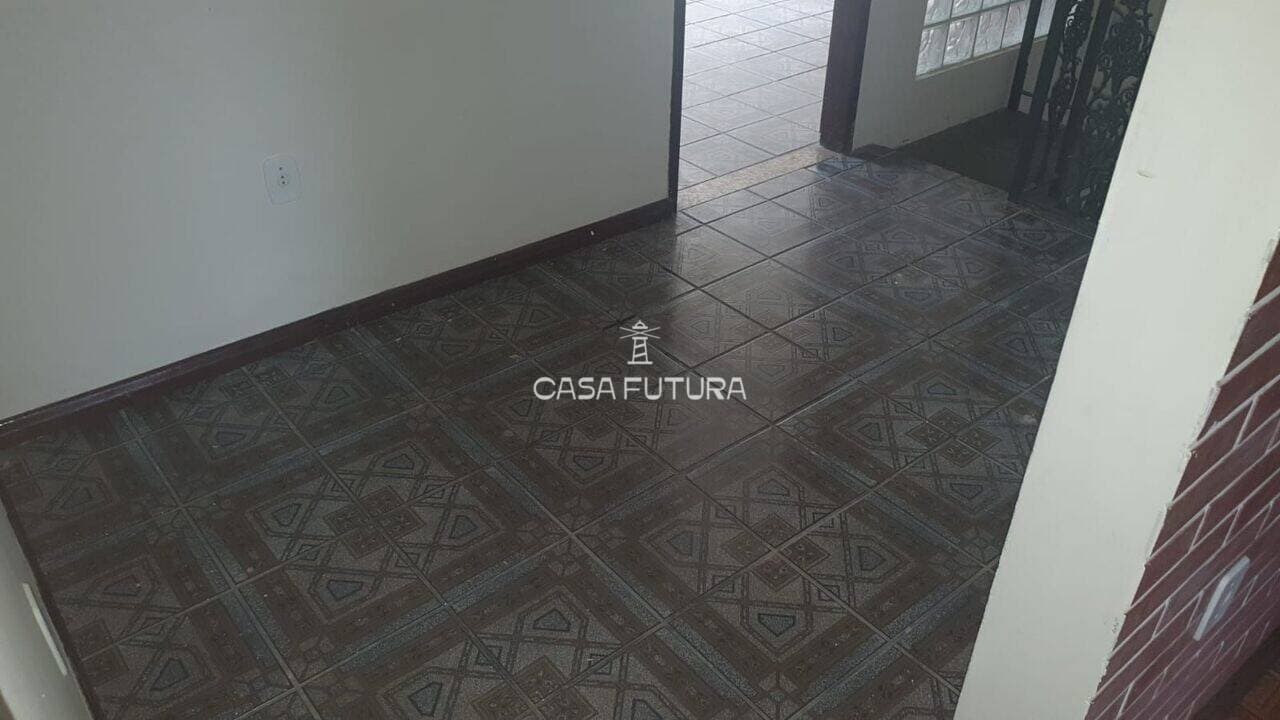 Casa com 4 quartos, 33 m² - foto 7