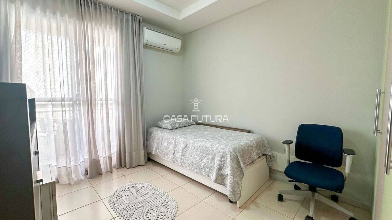 Apartamento com 3 quartos, 267 m² - foto 9