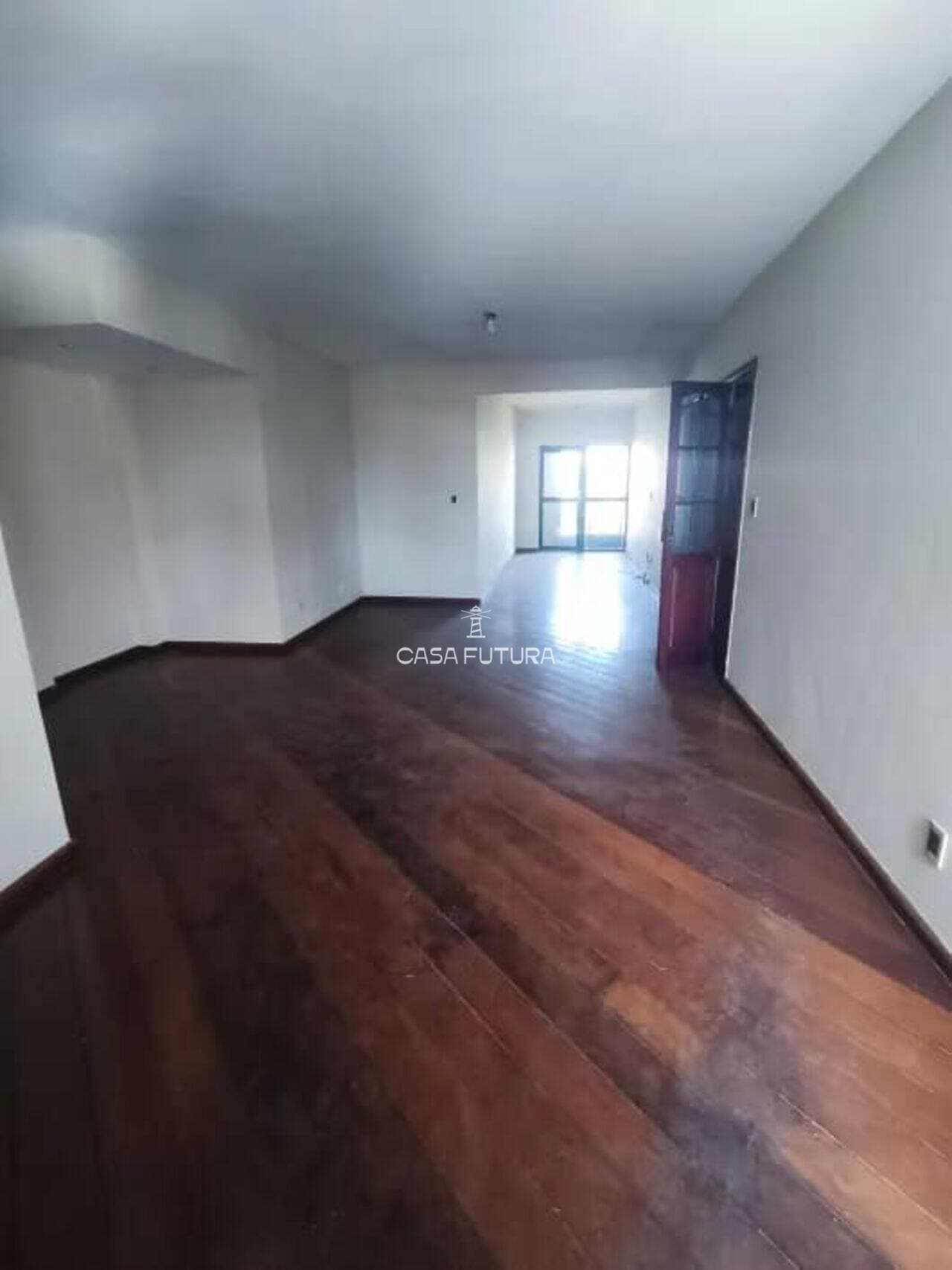 Apartamento com 3 quartos, 127 m² - foto 2
