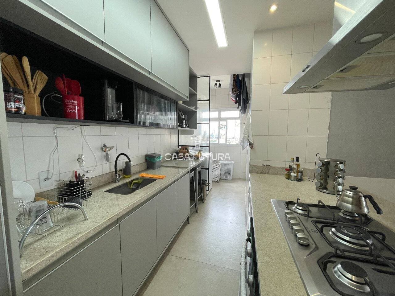 Apartamento com 3 quartos, 237 m² - foto 3