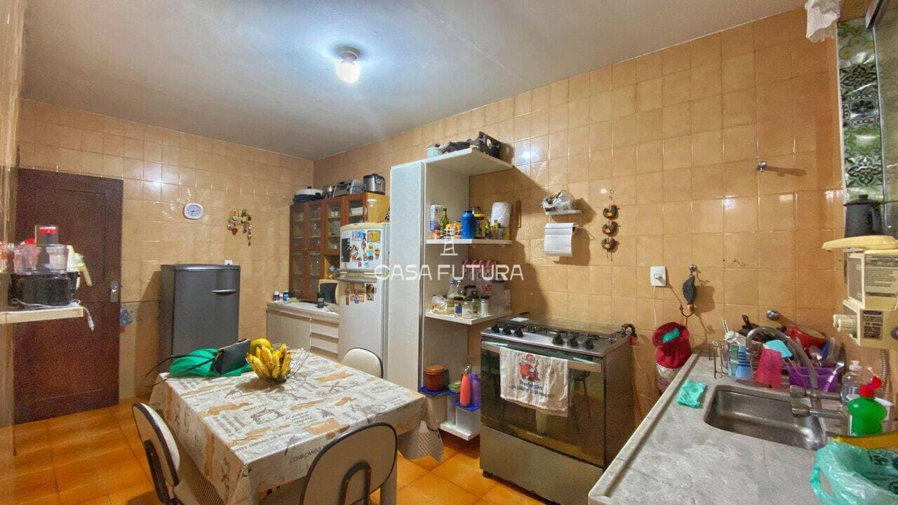 Casa com 3 quartos, 212 m² - foto 7