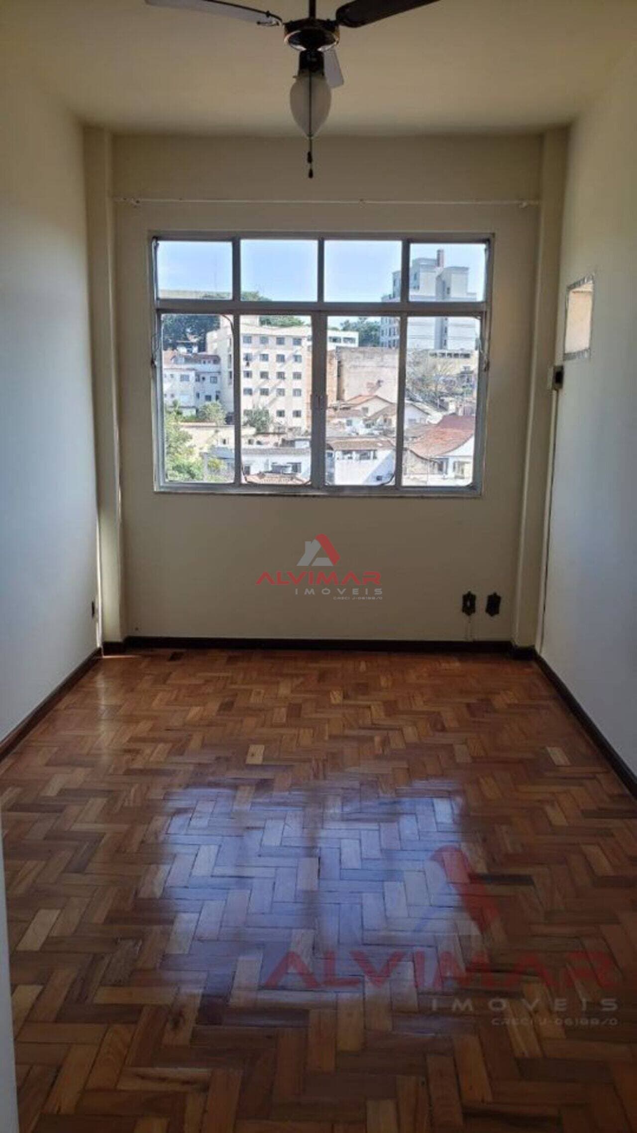 Apartamento com 2 quartos, 80 m² - foto 6