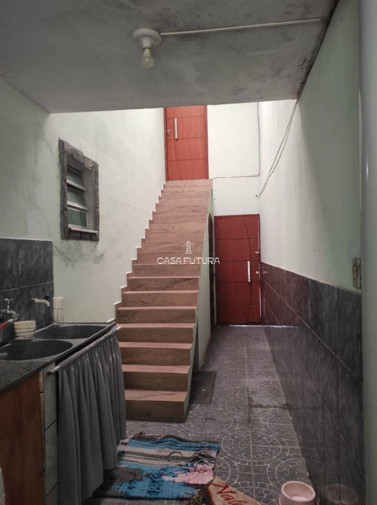 Casa com 4 quartos, 136 m² - foto 3