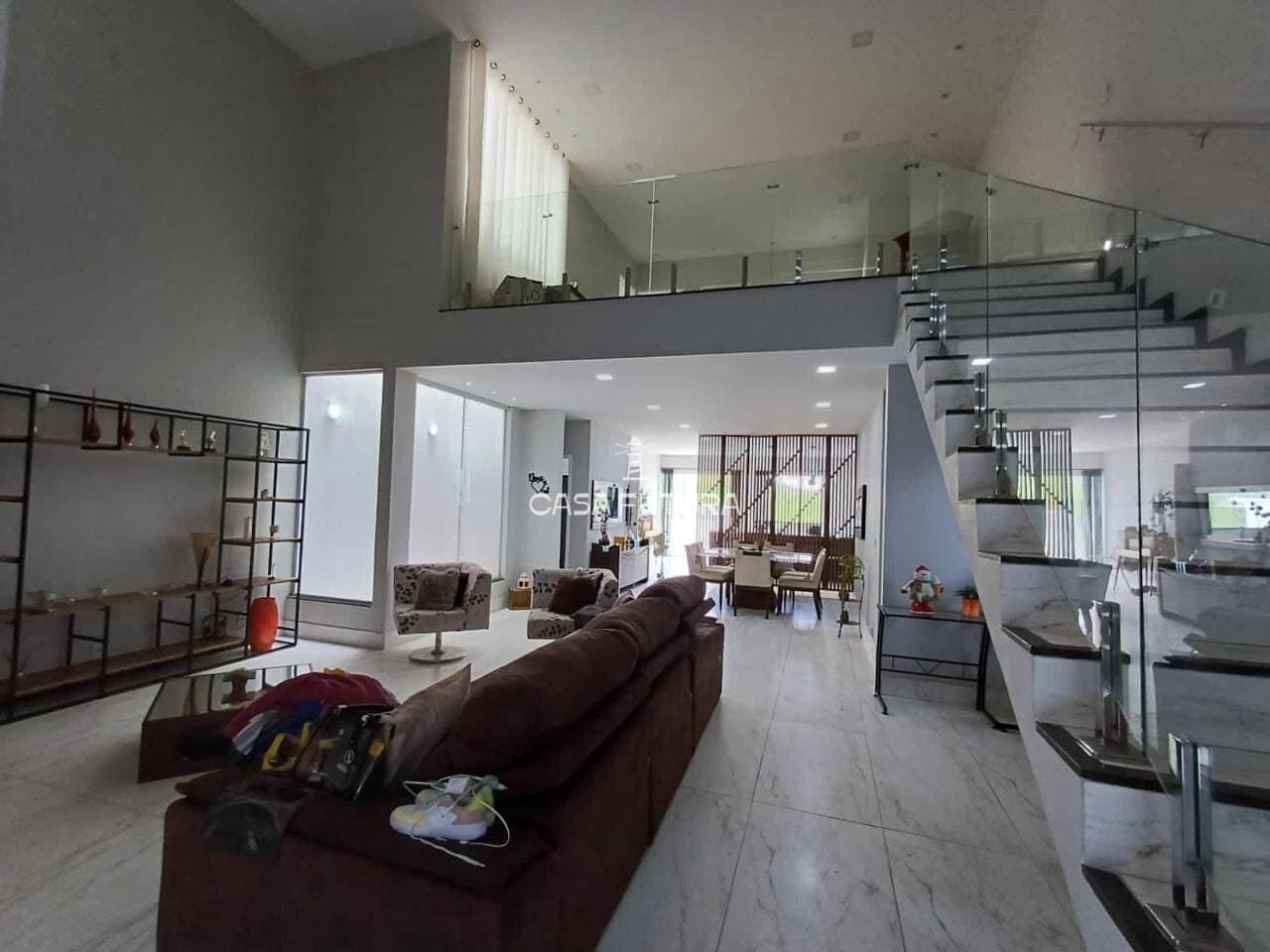 Casa com 4 quartos, 367 m² - foto 3