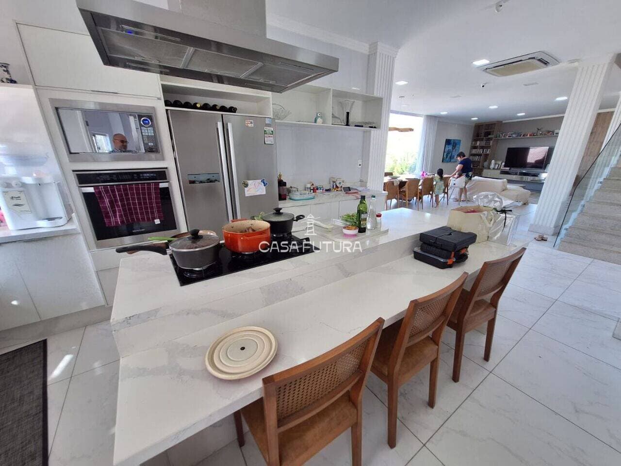 Casa com 5 quartos, 450 m² - foto 5