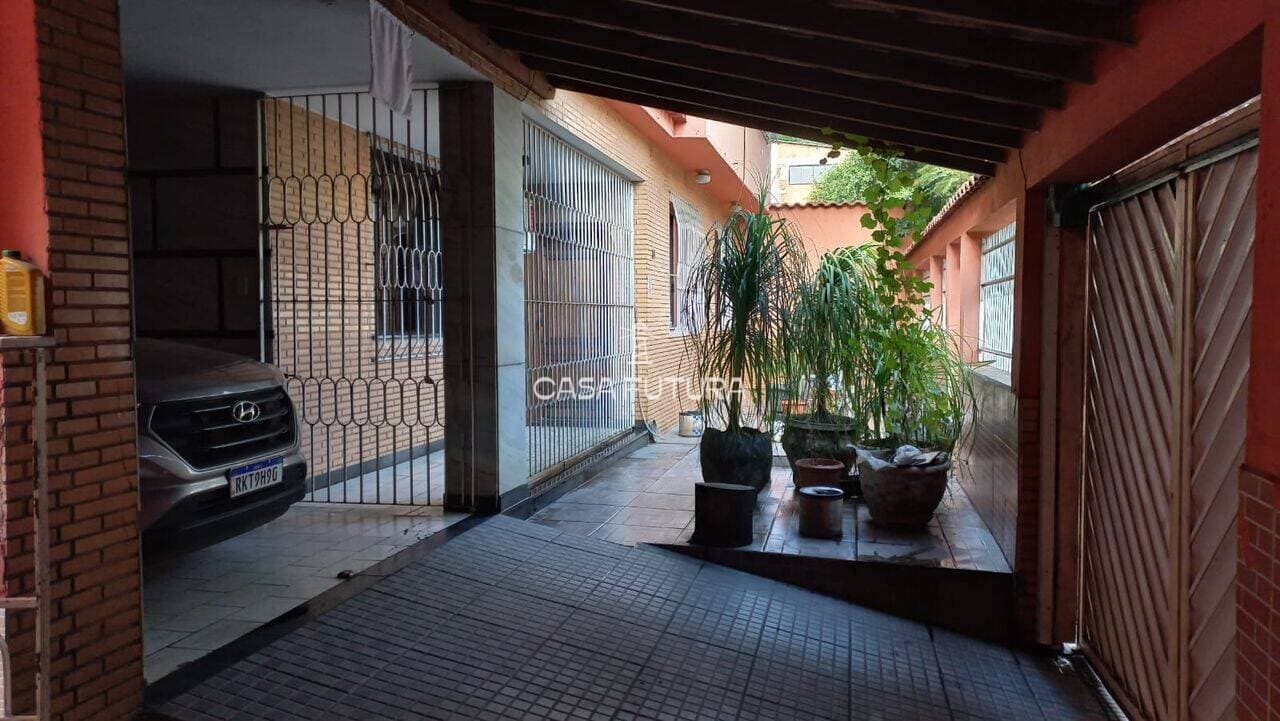 Casa com 5 quartos, 297 m² - foto 8