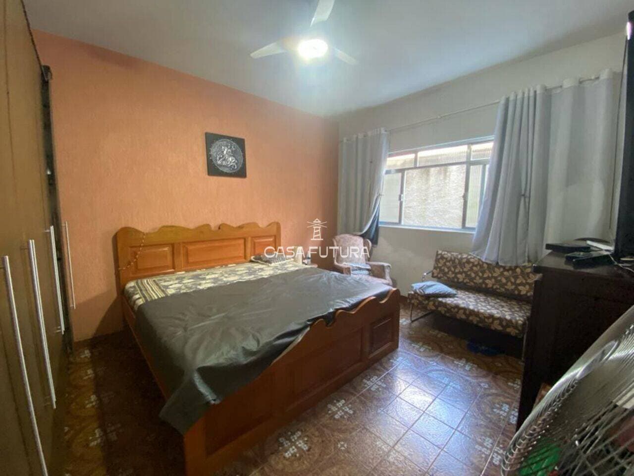 Casa com 3 quartos, 449 m² - foto 8