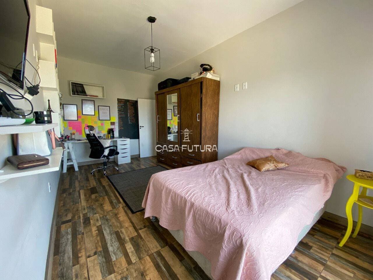 Casa com 3 quartos, 200 m² - foto 3