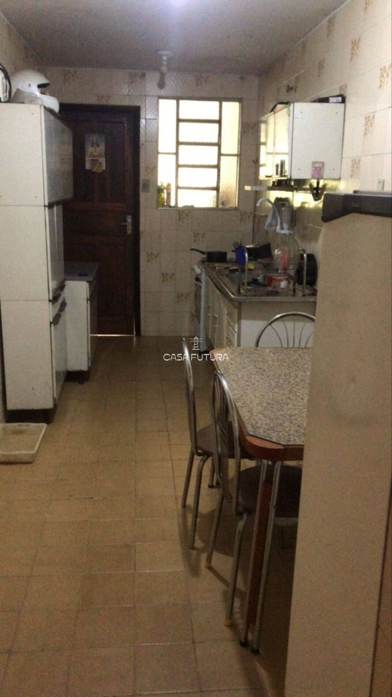 Casa com 4 quartos, 100 m² - foto 4