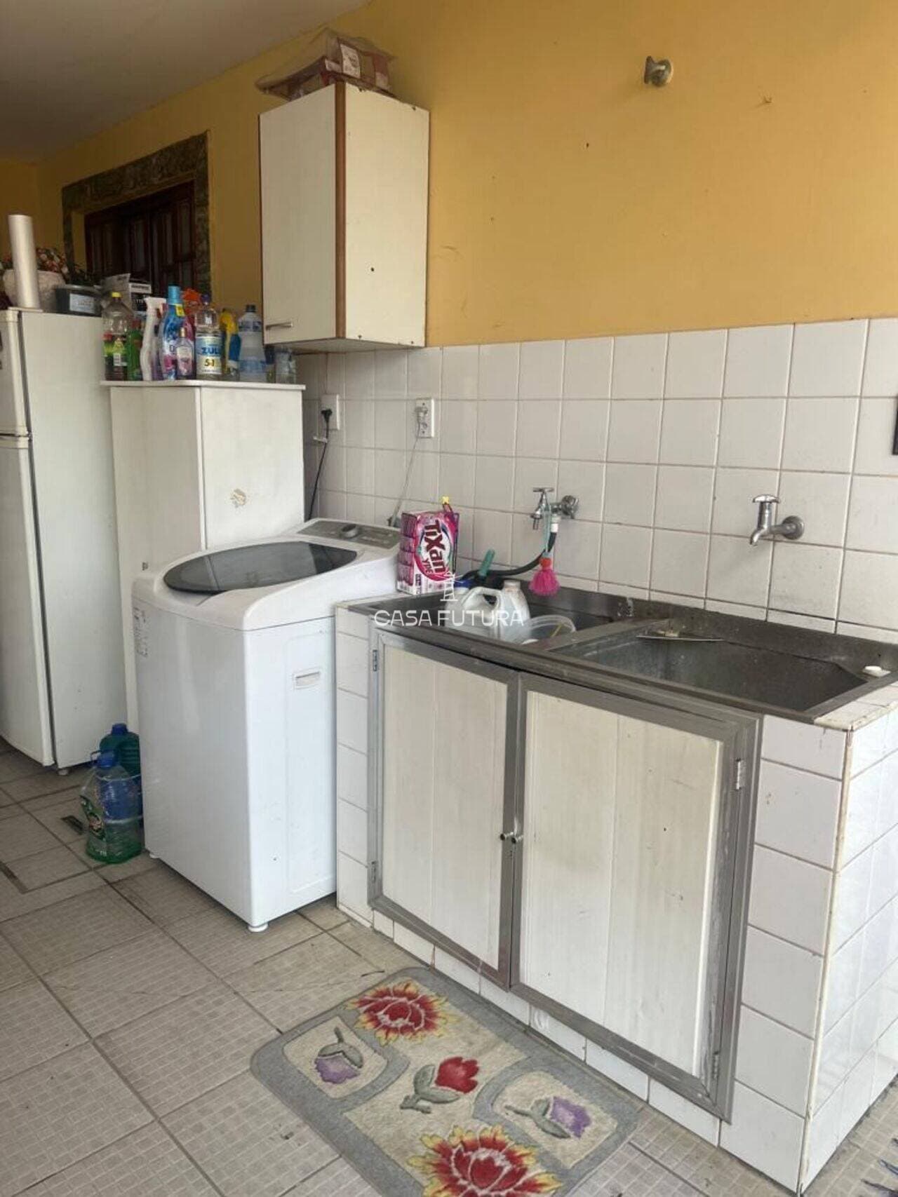 Casa com 3 quartos, 205 m² - foto 7