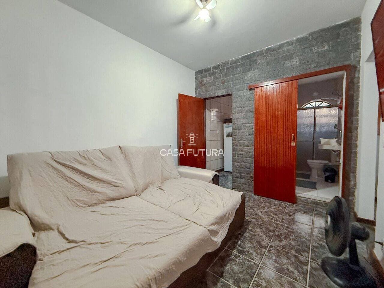 Casa com 5 quartos, 162 m² - foto 2