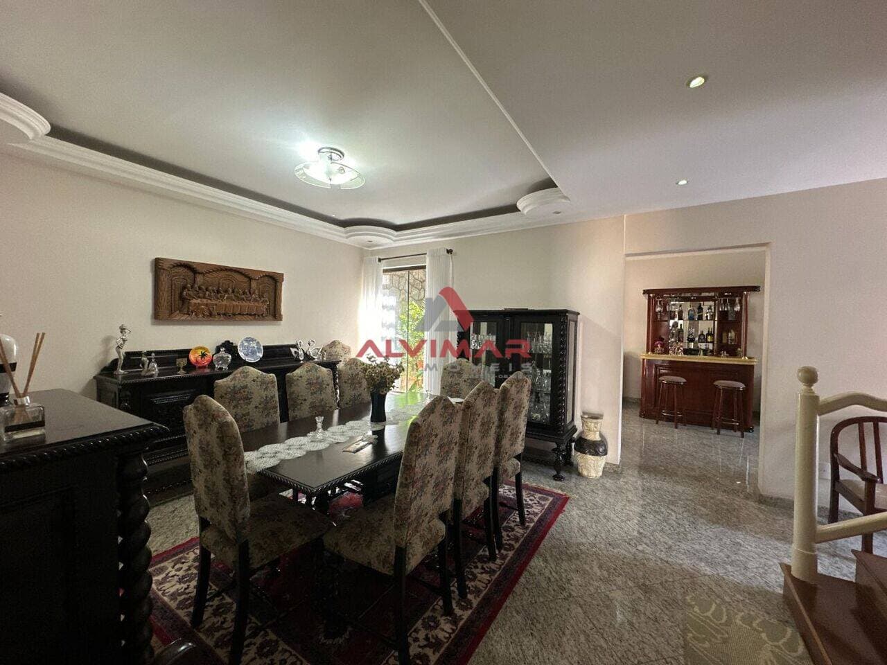 Casa com 4 quartos, 360 m² - foto 4