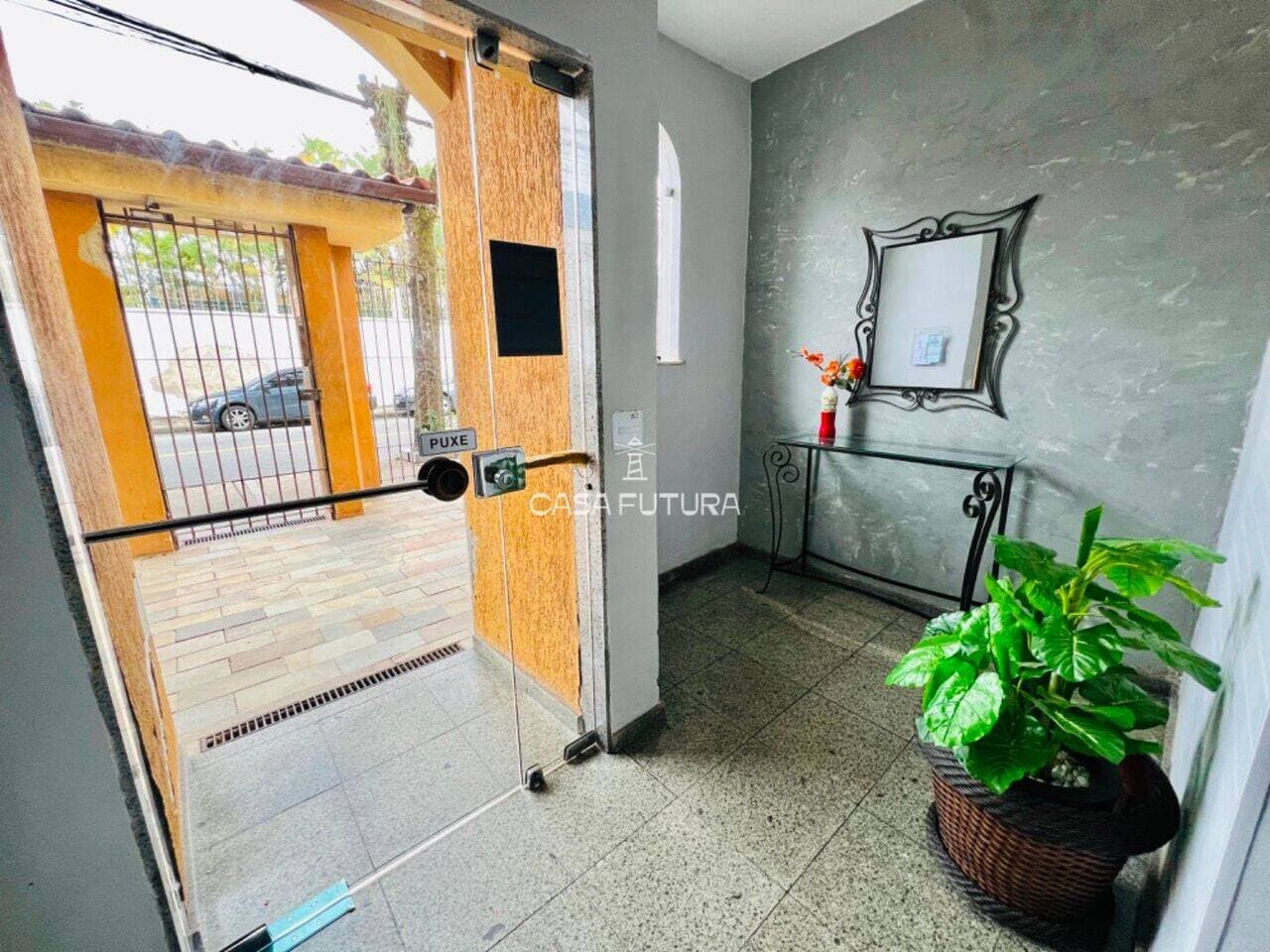 Apartamento com 2 quartos, 67 m² - foto 2