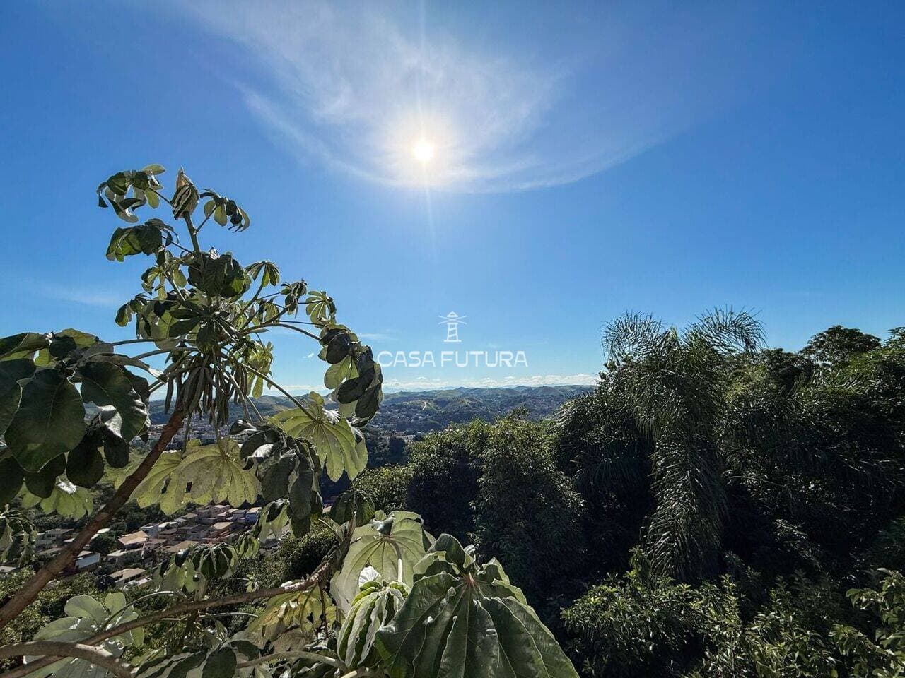 Casa com 4 quartos, 114 m² - foto 2