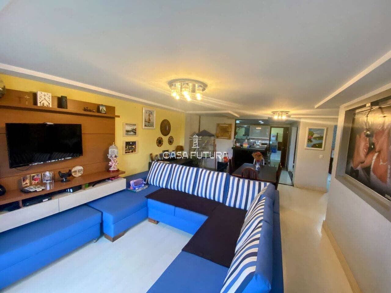 Casa com 4 quartos, 280 m² - foto 2