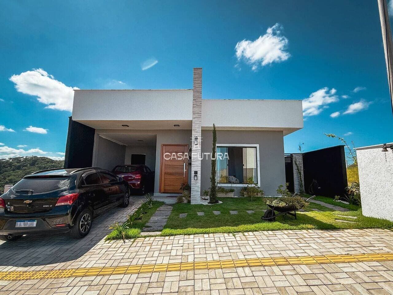 Casa com 3 quartos, 174 m²
