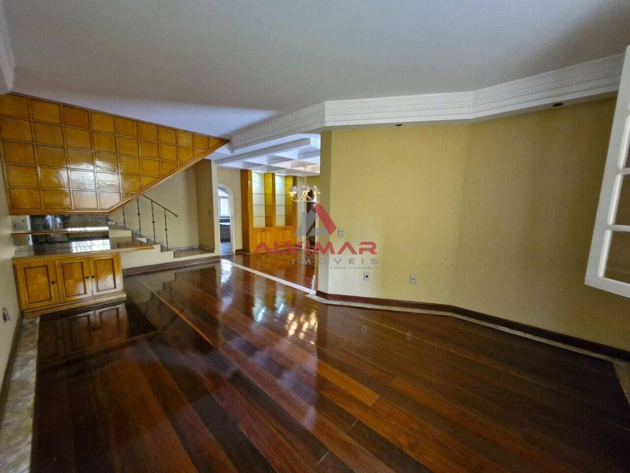 Casa com 3 quartos, 297 m² - foto 5
