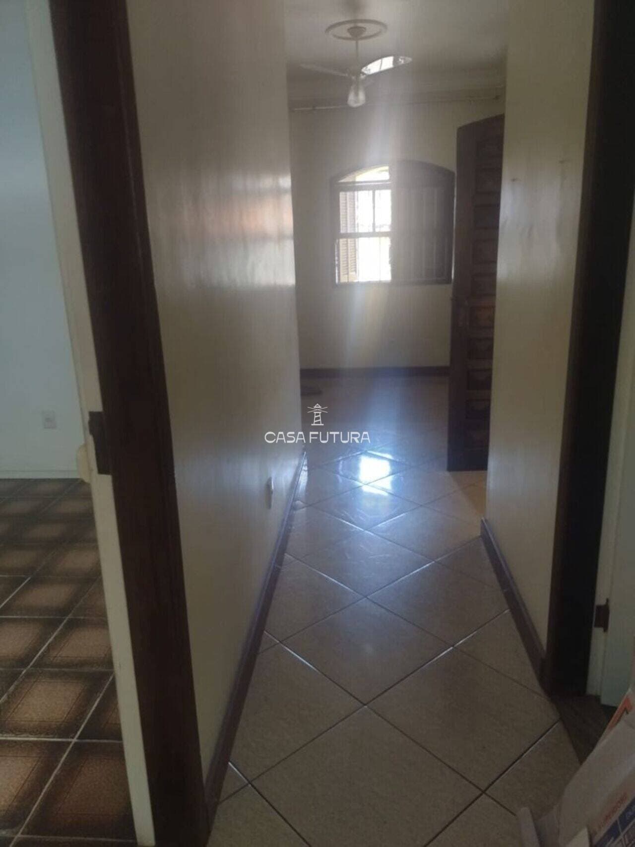 Casa com 7 quartos, 231 m² - foto 5