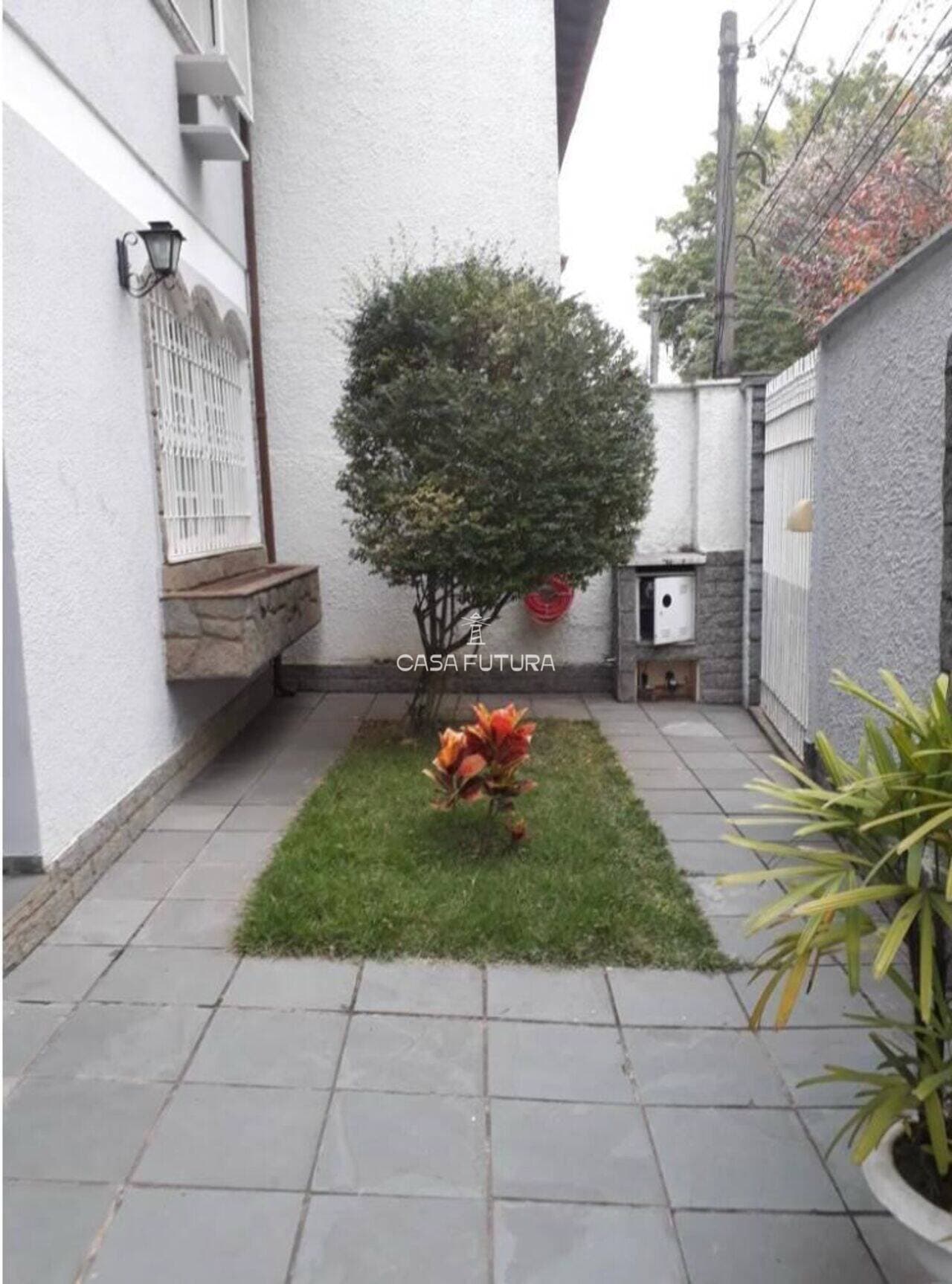 Casa com 4 quartos, 107 m² - foto 2