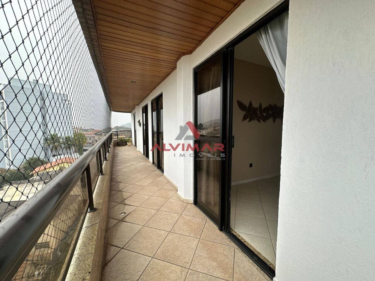 Apartamento com 3 quartos, 160 m² - foto 3