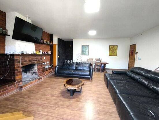 Casa com 4 quartos, 196 m² - Cascata do Imbuí - Teresópolis/RJ