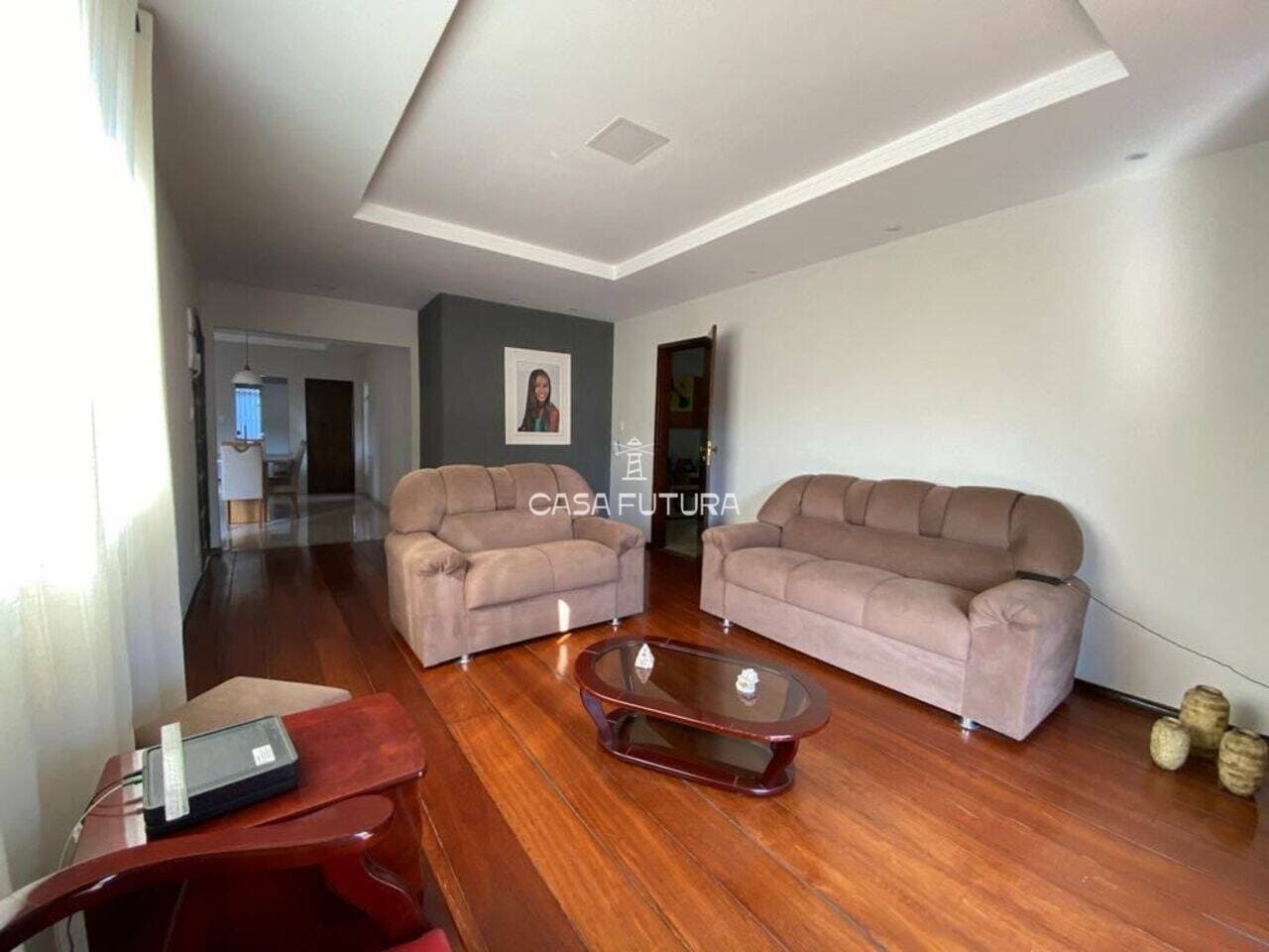 Apartamento com 4 quartos, 188 m² - foto 2