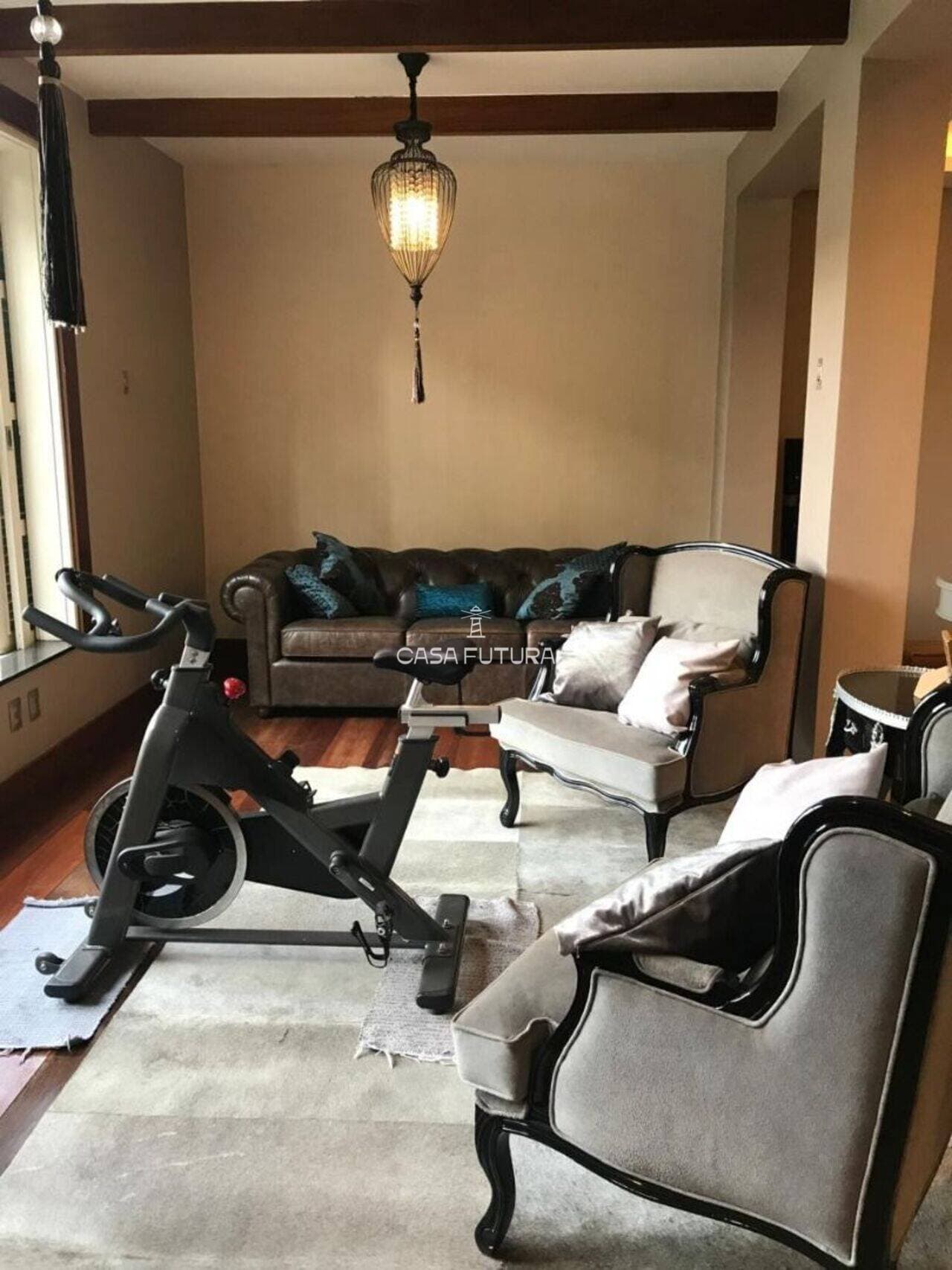 Casa com 3 quartos, 301 m² - foto 9