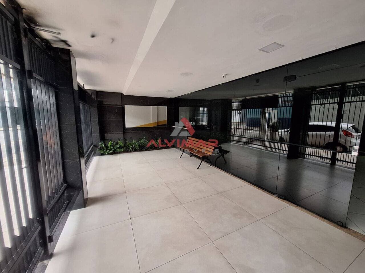 Apartamento com 2 quartos, 75 m² - foto 3