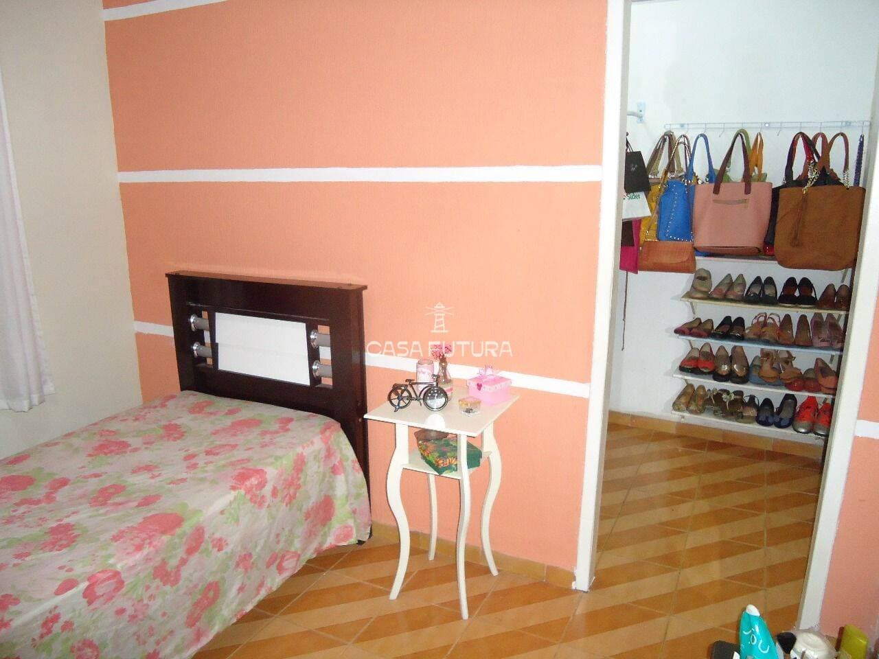 Casa com 4 quartos, 222 m² - foto 7