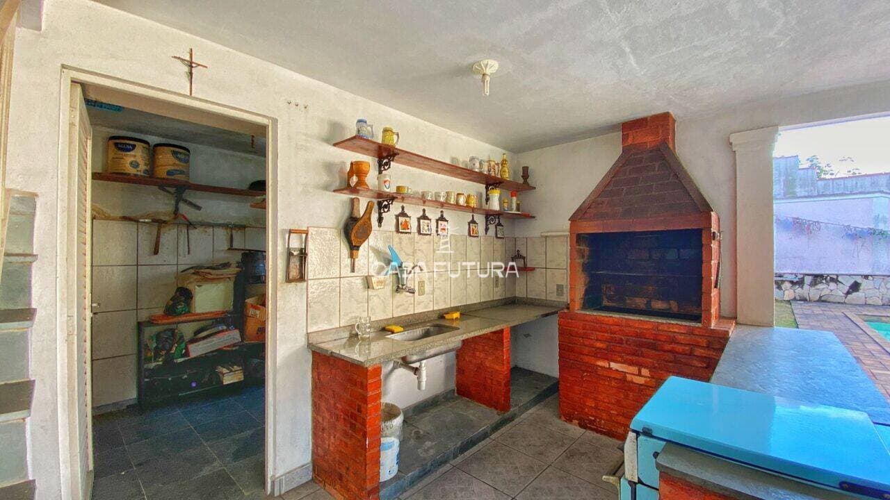 Casa com 4 quartos, 371 m² - foto 6