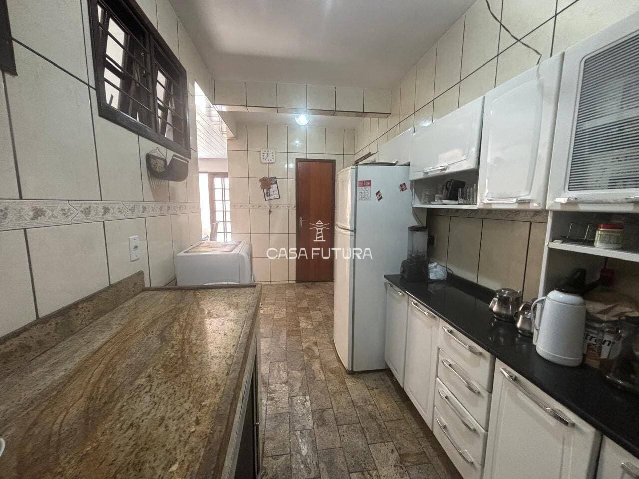 Casa com 4 quartos, 263 m² - foto 8