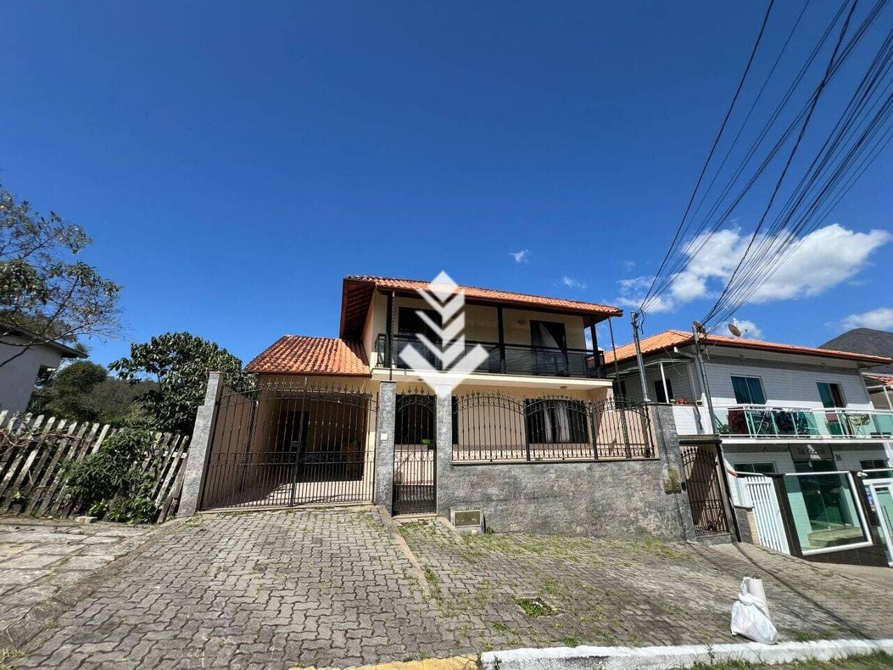 Casa com 6 quartos, 342 m² - Vila Guarani - Nova Friburgo/RJ