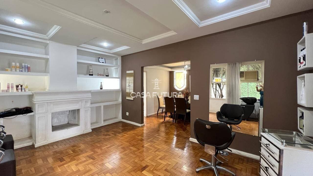 Casa com 3 quartos, 273 m²