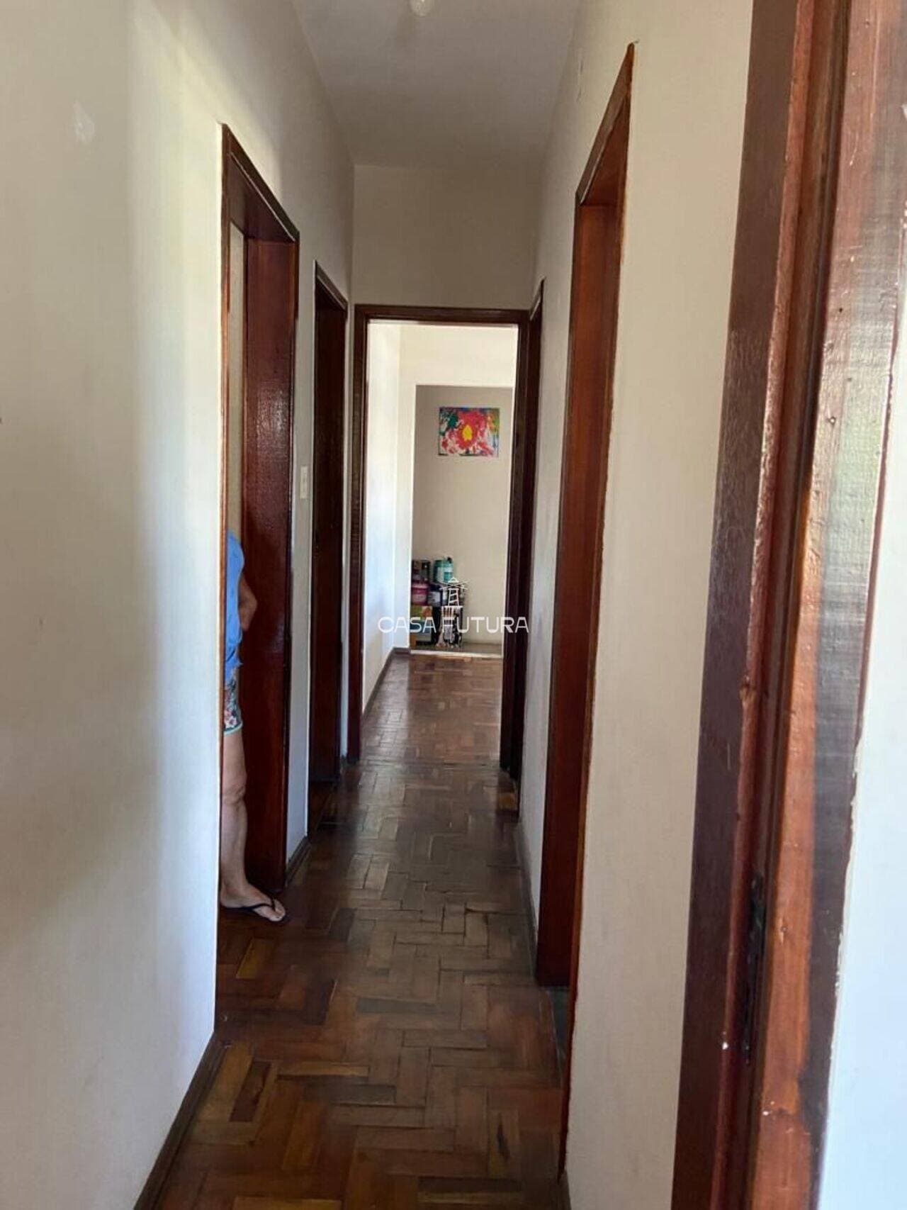 Casa com 3 quartos, 173 m² - foto 2