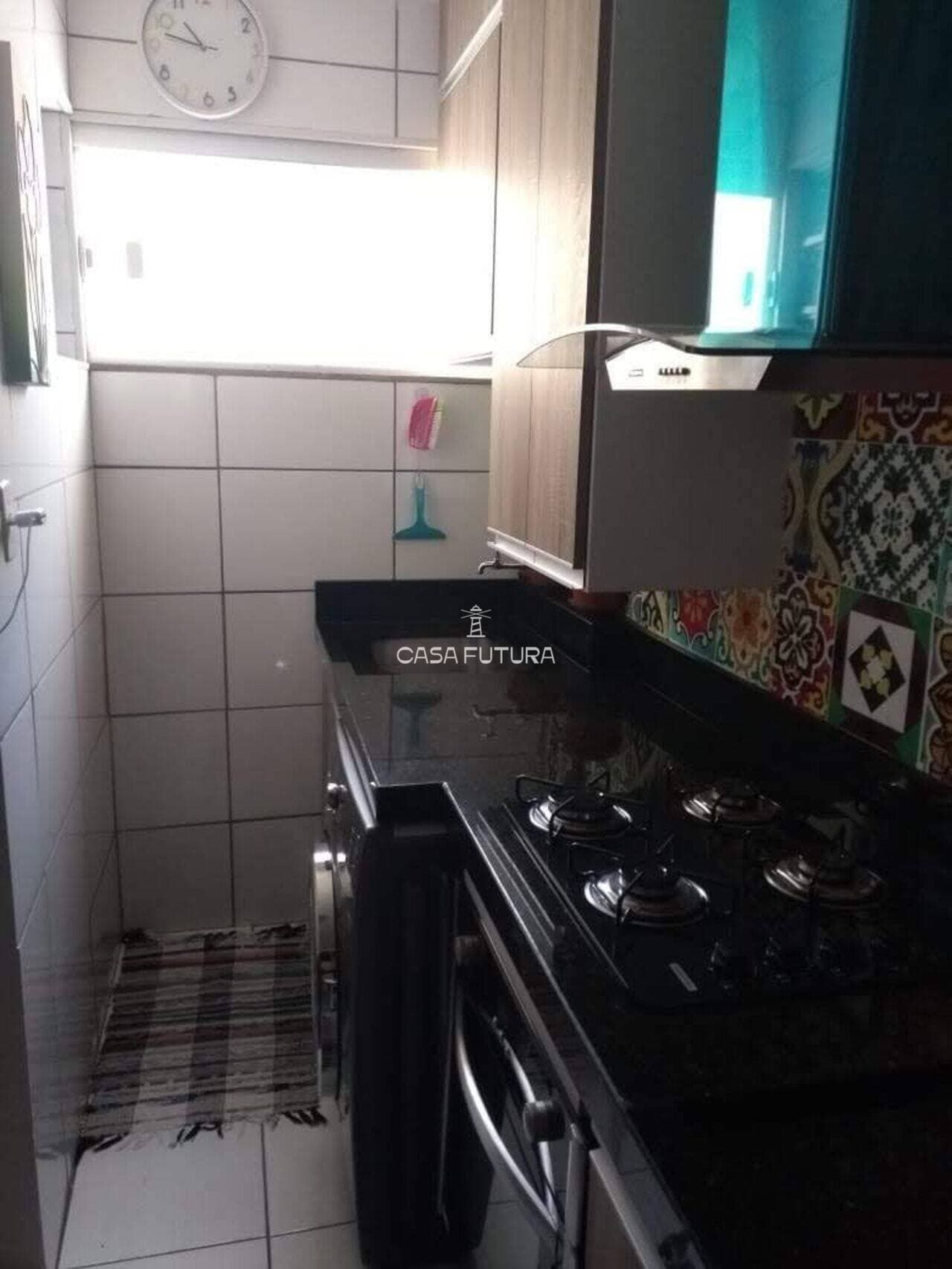 Apartamento com 2 quartos, 50 m² - foto 2