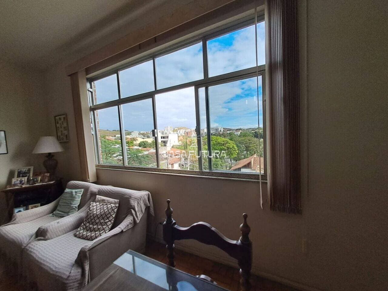 Apartamento com 3 quartos, 134 m² - foto 3