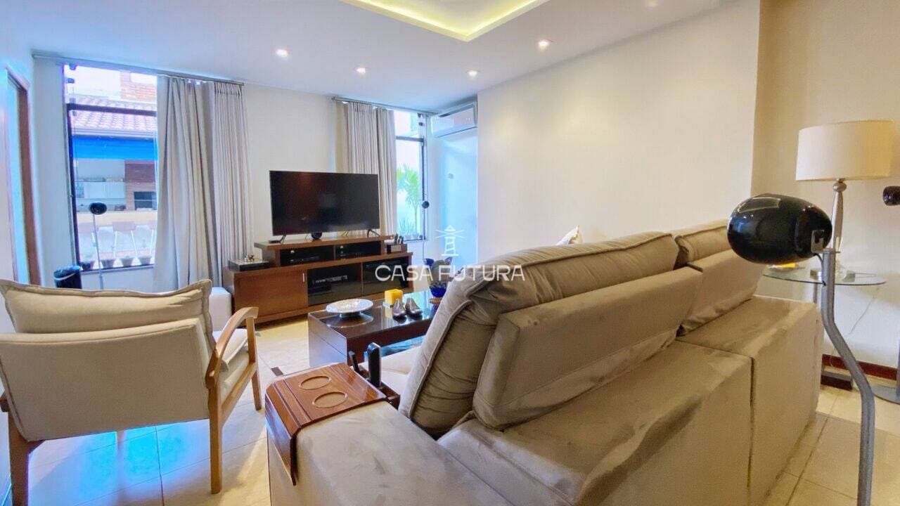 Casa com 3 quartos, 275 m² - foto 8