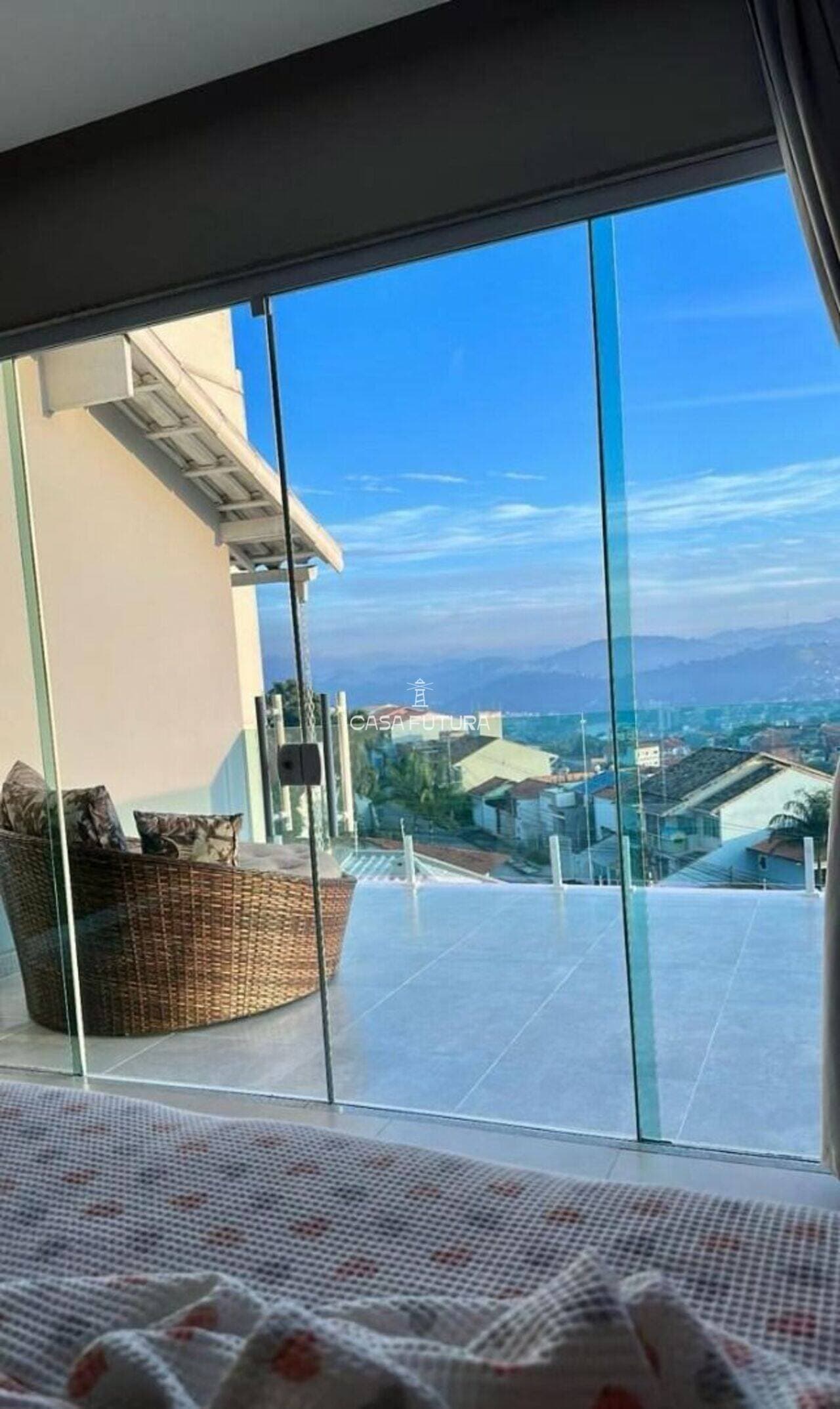 Casa com 3 quartos, 500 m² - foto 6