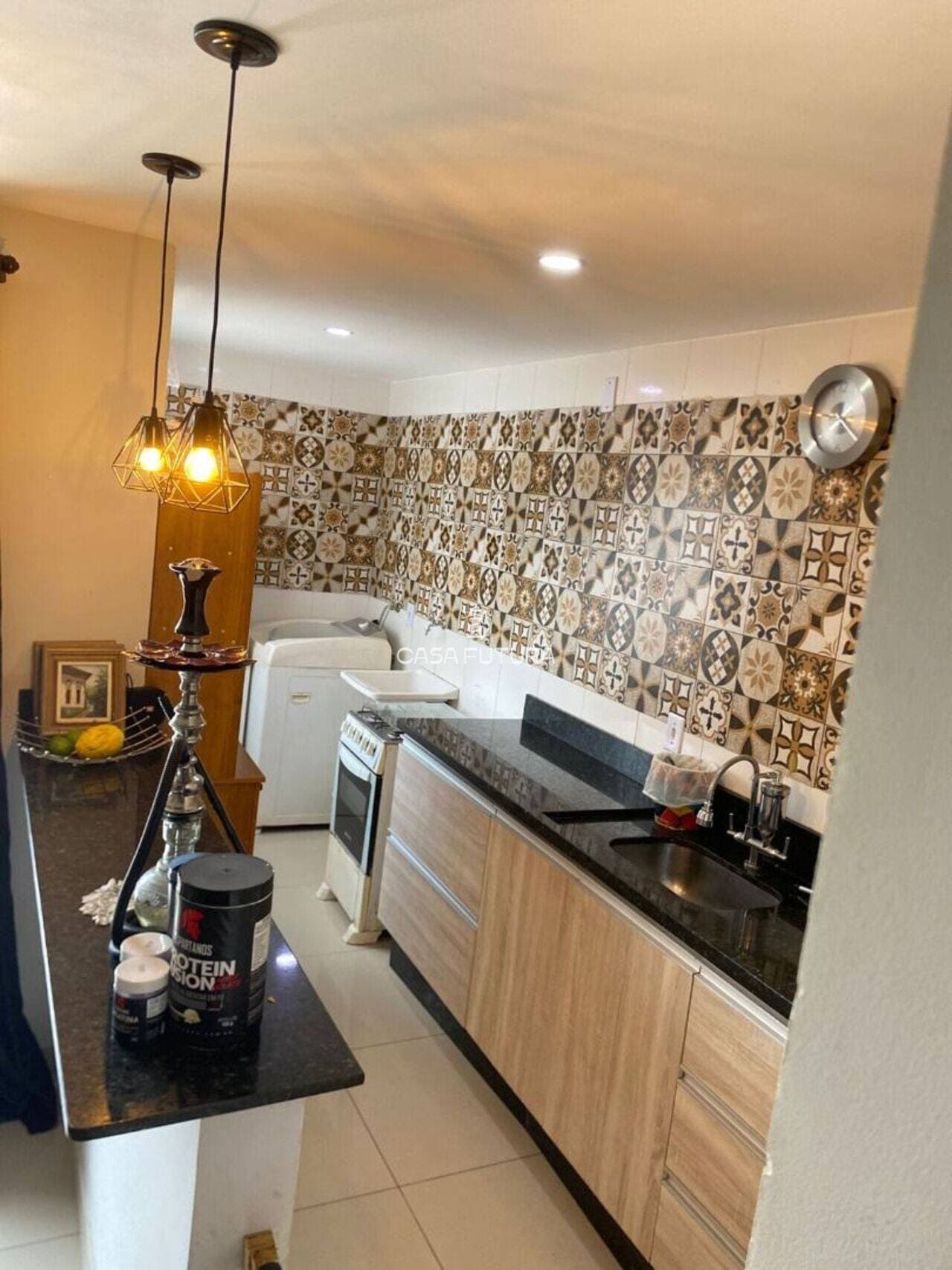 Apartamento com 2 quartos, 57 m²